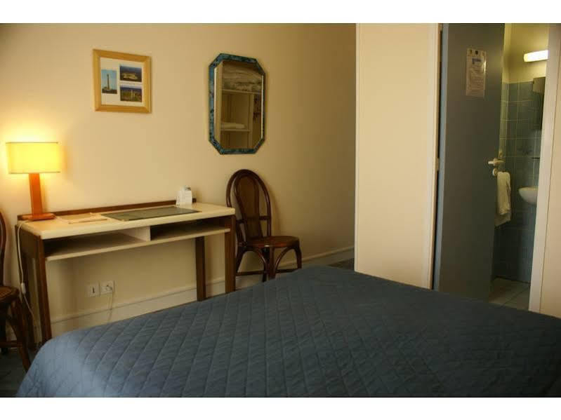 Hotel Le Passiflore Saint-Pol-de-Léon Eksteriør bilde